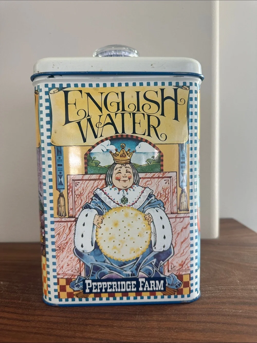 Vintage 1970s Pepperidge Farm English Biscuit Tin - Luce Corp Dri-Nob Lid
